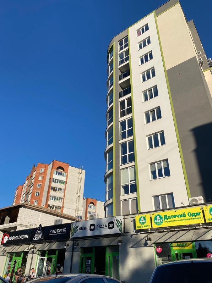 Нова Гарна Та Чиста, Квартира Біля Парку Та Озера Ternopil Esterno foto